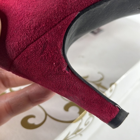 BRENDA ZARO SUEDE PUMP - Picture 8 of 9